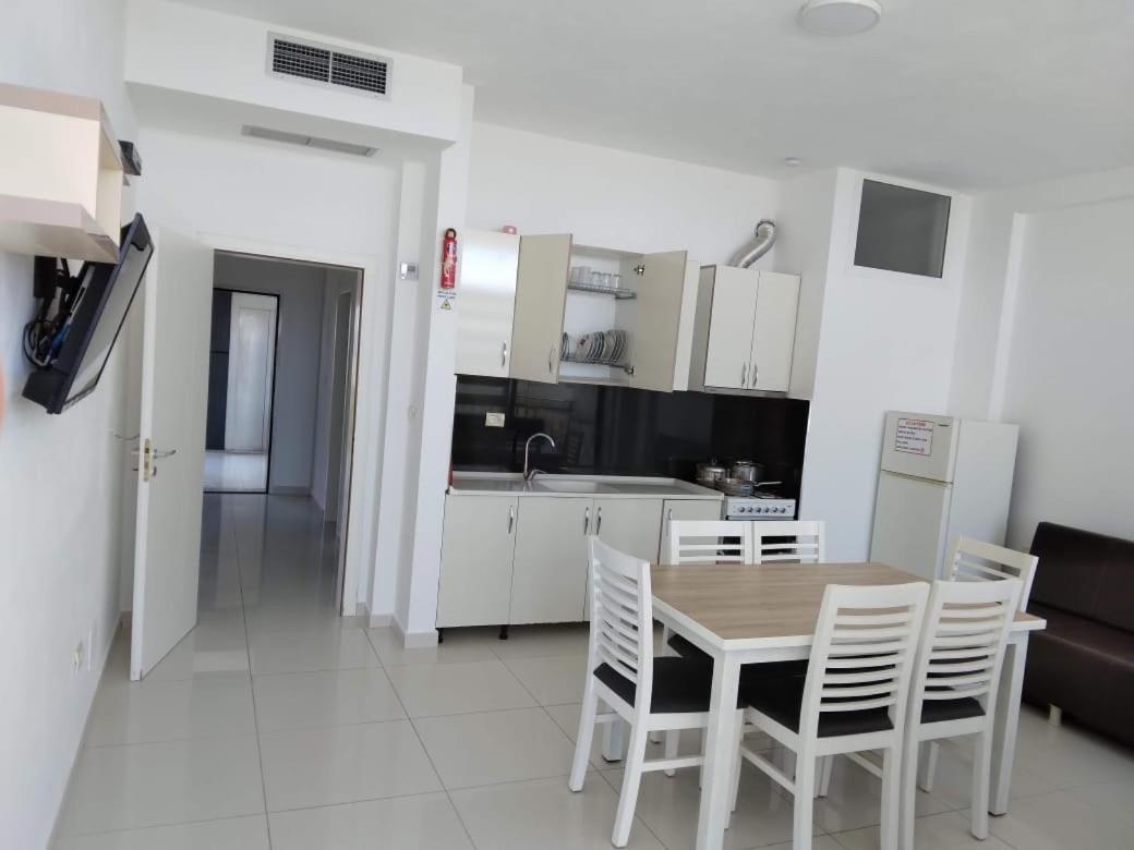 Flat Ergli Apartment เวลิโปเยอ ภายนอก รูปภาพ