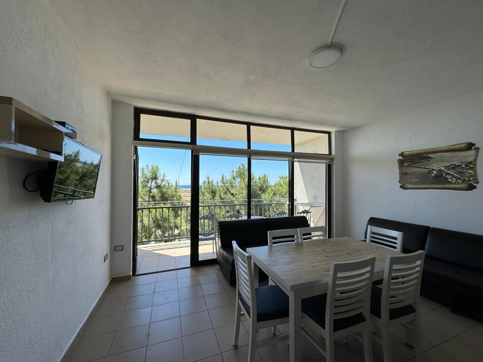 Flat Ergli Apartment เวลิโปเยอ ภายนอก รูปภาพ